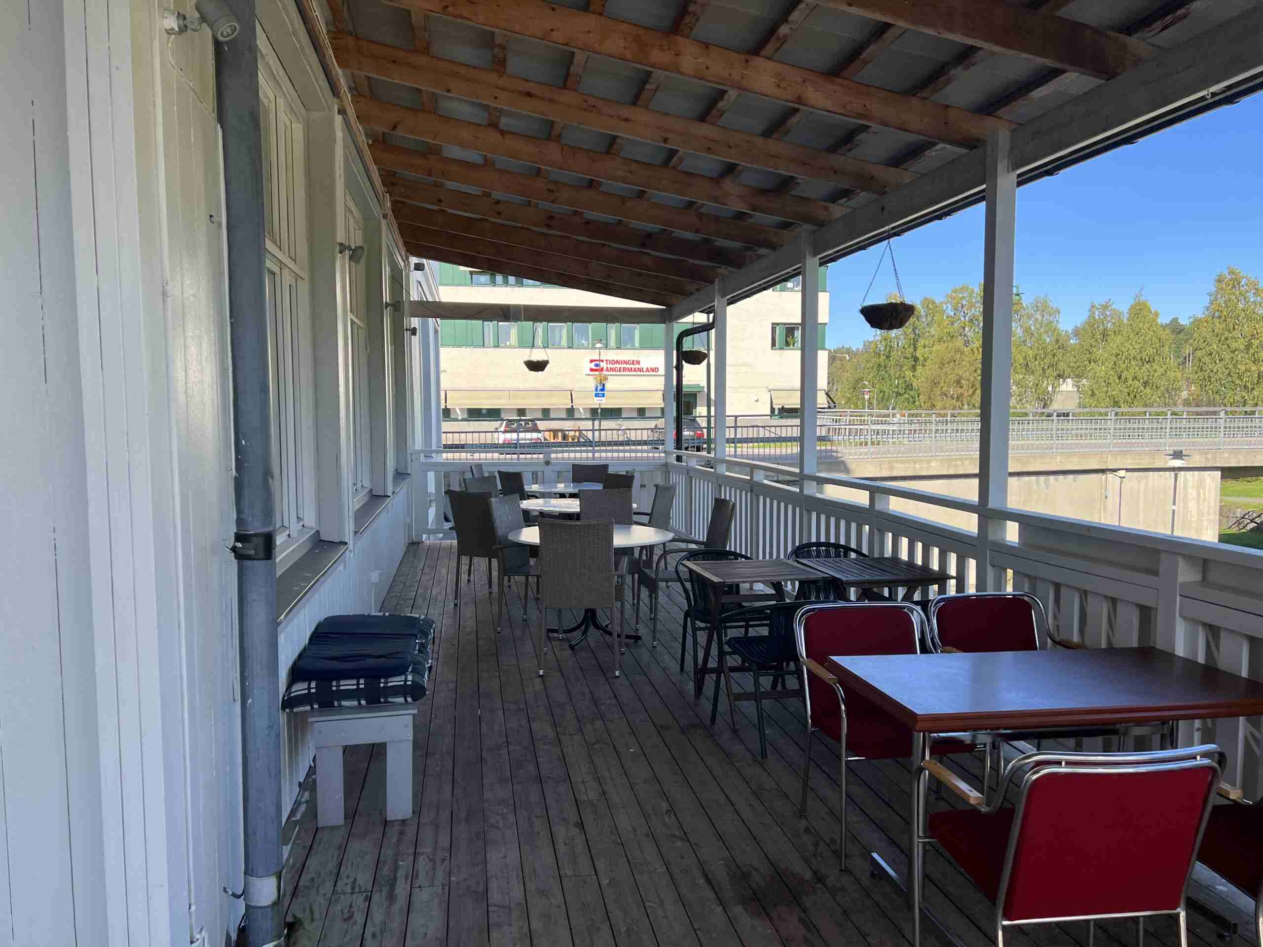Gemensamt utrymme på Appelberg Hotel med varm och välkomnande atmosfär