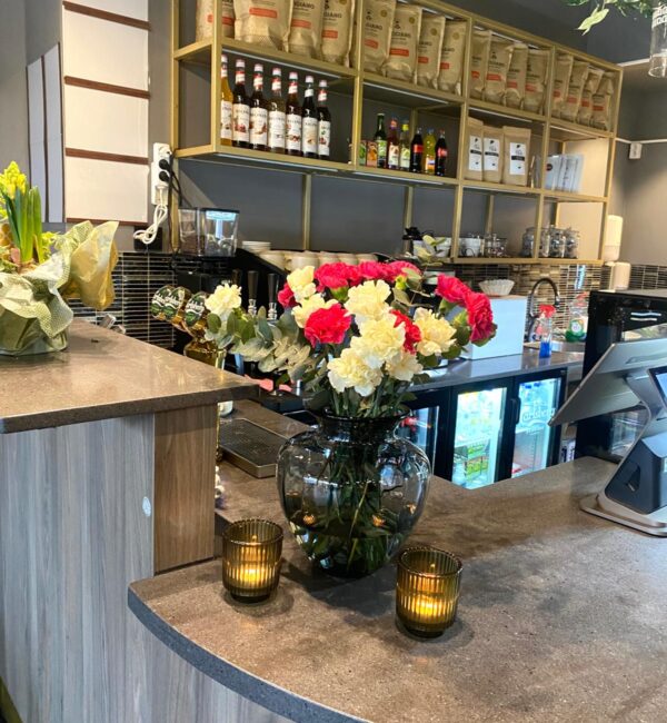Varm och avslappnad caf&eacute;milj&ouml; i G&ouml;teborg