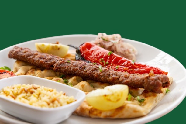 Kebabtallrik med Pommes